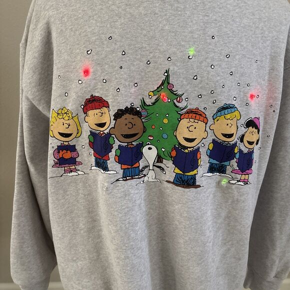 Peanuts Charlie Brown Light-Up Holiday Crewneck Sweatshirt Size XXL - Picture 5 of 16
